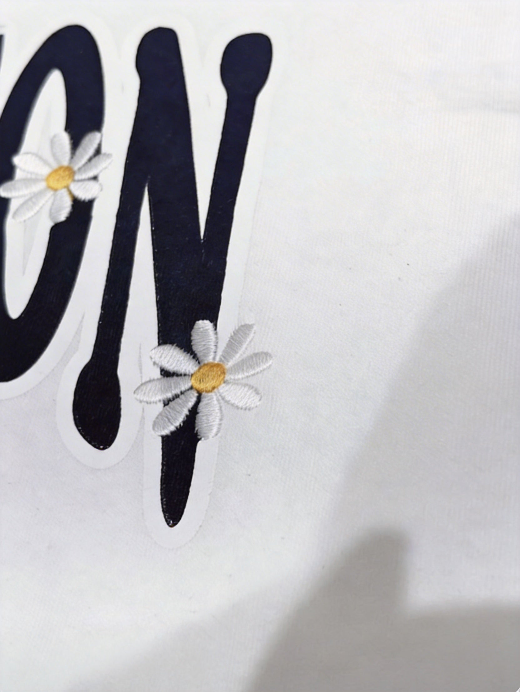 Brighton 雛菊刺繡寬鬆T-shirt